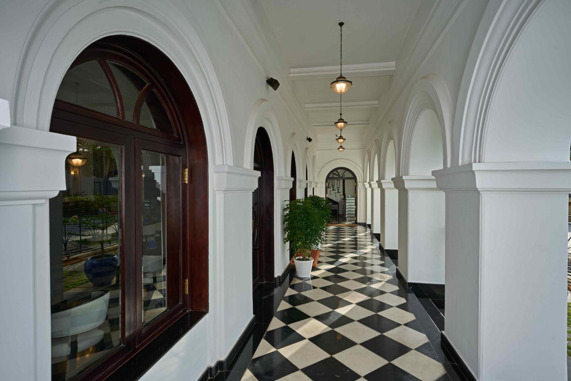 Отель The Old Court House By Abad Fort Kochi Экстерьер фото