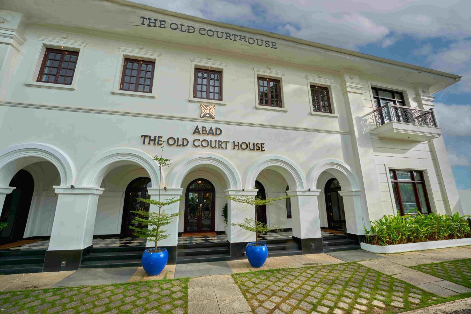 Отель The Old Court House By Abad Fort Kochi Экстерьер фото
